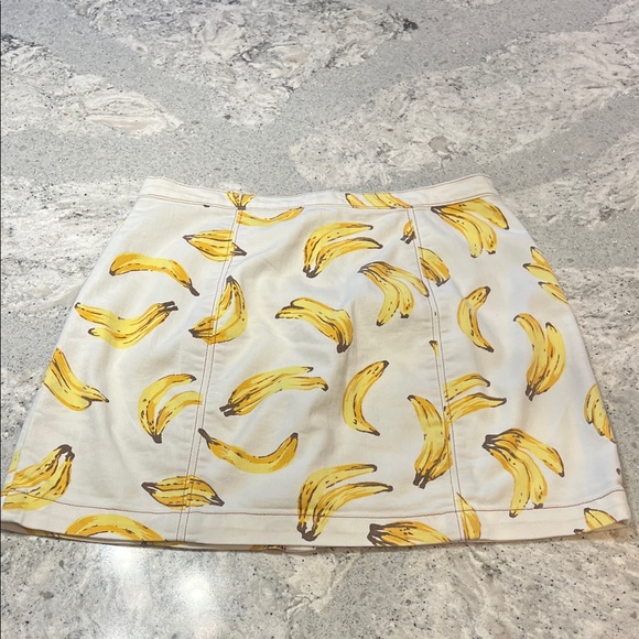 Cooperative by UO Yellow Banana Print Mini Skirt Size M - Picture 6 of 7